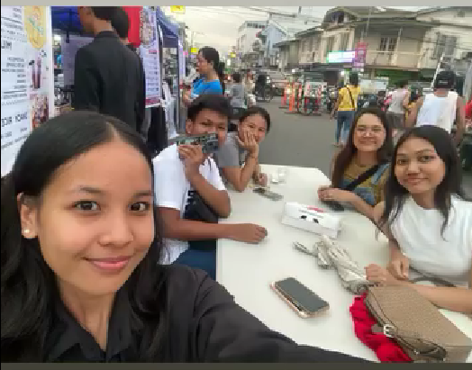 Random aya sa labas with ate Pk