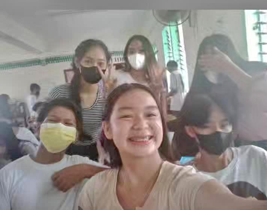 More Grade 11 friends